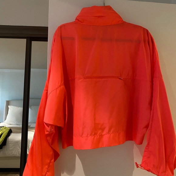 Hot Pink wind breaker from Zara - Picture 2 of 3